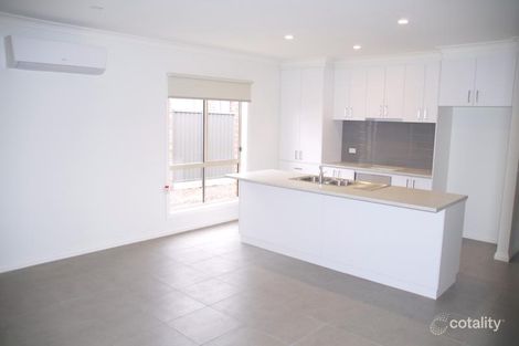 Property photo of 14 Wade Place Lucas VIC 3350