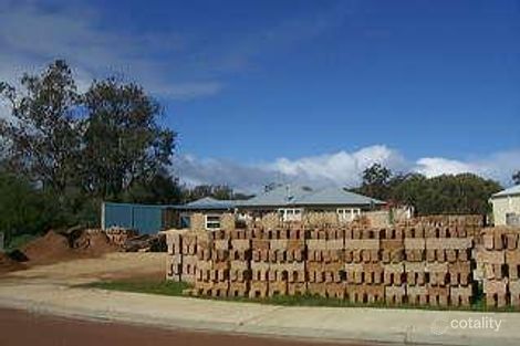 10 Chaplain Gdns, West Busselton, WA 6280