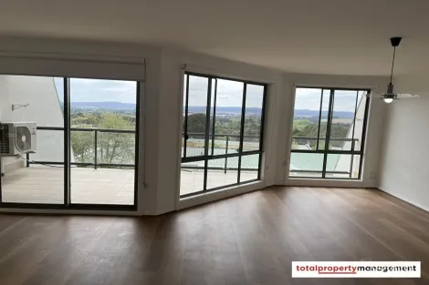 20/40 Leahy Cl, Narrabundah, ACT 2604