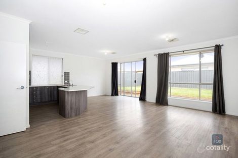 19 Robertson St, Evanston Gardens, SA 5116