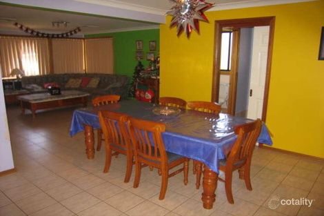 Property photo of 2 Avoca Close West Hoxton NSW 2171