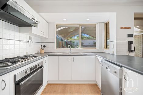 Property photo of 32 Berkshire Drive Beldon WA 6027