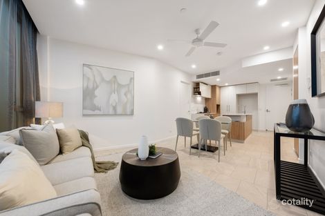 Property photo of 305/25 Shafston Avenue Kangaroo Point QLD 4169