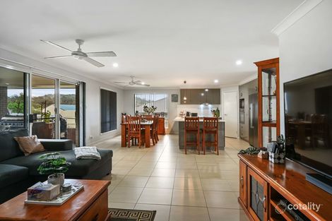 Property photo of 15 Rosella Gardens Drive Meringandan West QLD 4352
