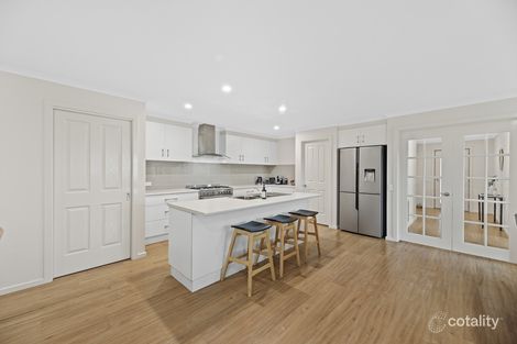 Property photo of 6 Rostrevor Close Traralgon VIC 3844