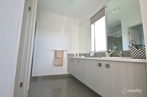 Property photo of 4 Season Way Craigieburn VIC 3064