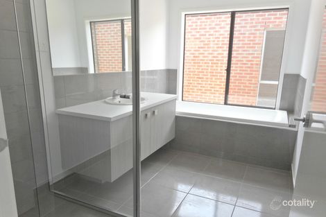 Property photo of 4 Season Way Craigieburn VIC 3064