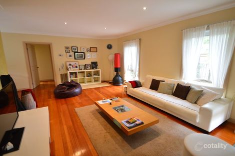 Property photo of 2/22 Milloo Crescent Mount Waverley VIC 3149
