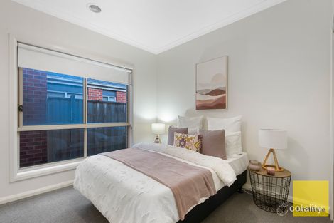 Property photo of 27 Holland Crescent Truganina VIC 3029