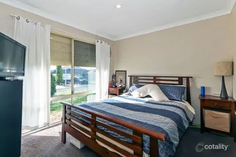 Property photo of 22 Little Green Gardens Quinns Rocks WA 6030