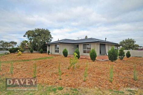 Property photo of 48 Dolphin Way Beldon WA 6027