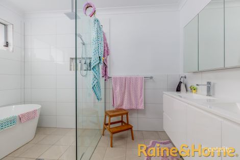 Property photo of 17 Current Court Dubbo NSW 2830