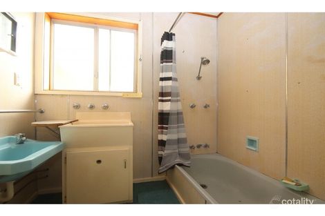 Property photo of 24 Myuna Street Dalmeny NSW 2546