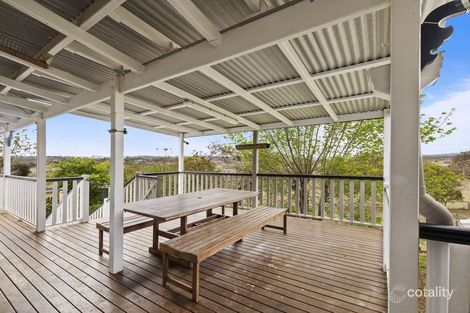 4 Junction Rd, Gowrie Junction, QLD 4352