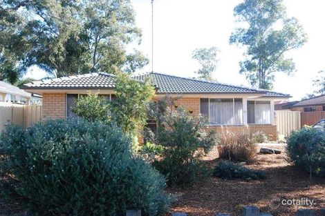 33 Grevillea Dr, St Clair, NSW 2759