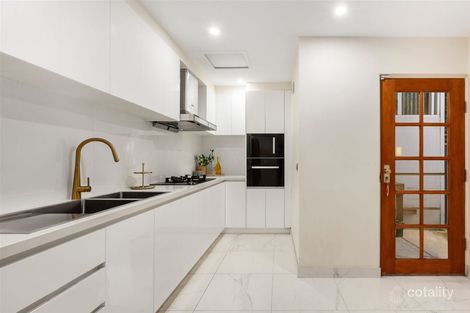 Property photo of 2 Vaucluse Street Brighton VIC 3186