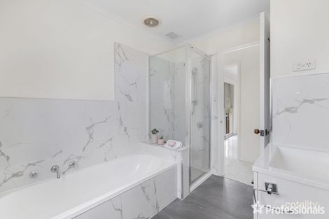Property photo of 2/394 Mountain Highway Wantirna VIC 3152