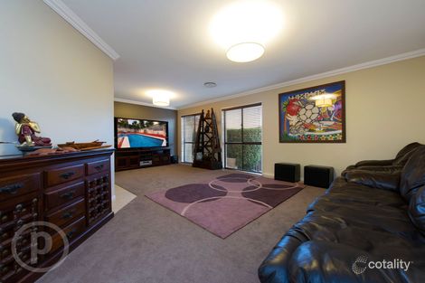 Property photo of 11 Ashbourne Close Carindale QLD 4152