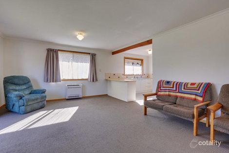 Property photo of 1/1 Emmett Place New Town TAS 7008