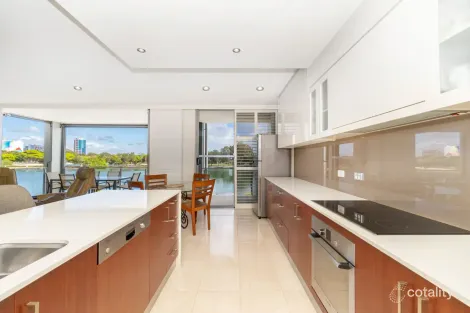 Property photo of 4/68-70 Sunset Boulevard Surfers Paradise QLD 4217