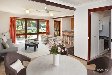 Property photo of 1 Timberi Drive Dubbo NSW 2830