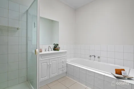 Property photo of 1/14 Alfrick Road Croydon VIC 3136