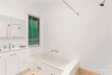 Property photo of 10 Lukas Avenue Kenthurst NSW 2156