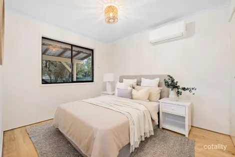 Property photo of 18 Truganini Place Chisholm ACT 2905