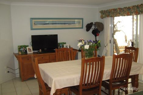 Property photo of 17 Whimbrel Grove Eli Waters QLD 4655