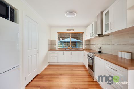 Property photo of 23 Finisterre Drive The Honeysuckles VIC 3851