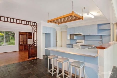 Property photo of 11 Mindaree Avenue Wyoming NSW 2250