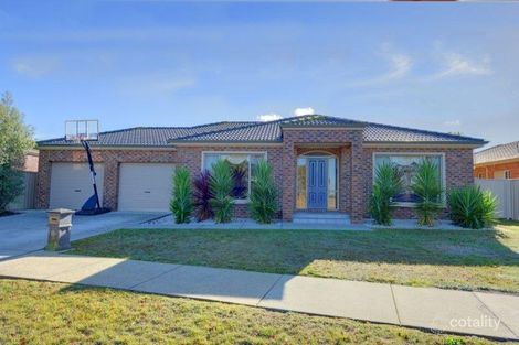 11 Whitely Cres, Alfredton, VIC 3350