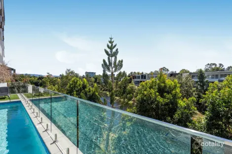 Property photo of 105/25 Parnell Boulevard Robina QLD 4226