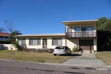 8 Ada Ave, Noraville, NSW 2263