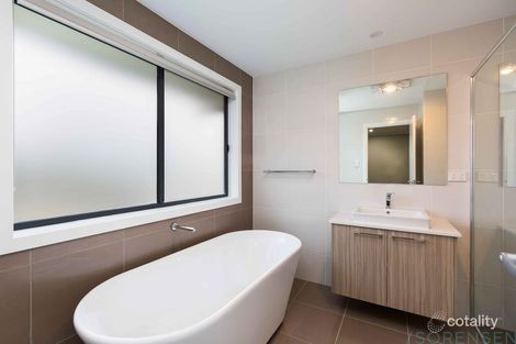 Property photo of 2 Sylvia Avenue Gorokan NSW 2263