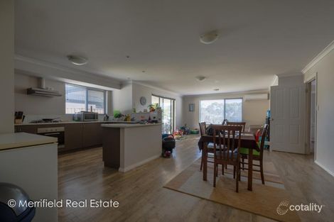 Property photo of 19 Ardeana Crescent Yakamia WA 6330