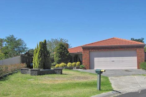 8 Nyora Cl, Taylors Lakes, VIC 3038