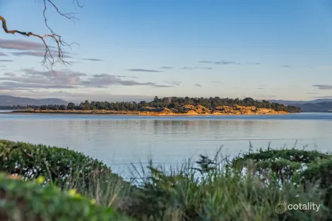 13 First Ave, Dodges Ferry, TAS 7173