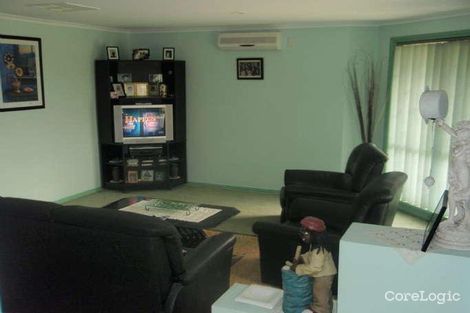 Property photo of 10 Franklin Place Delahey VIC 3037