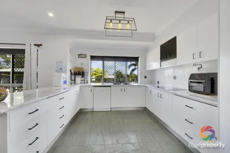 Property photo of 11 Malpas Street Boyne Island QLD 4680