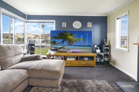 Property photo of 11 Cook Crescent Mayfield TAS 7248