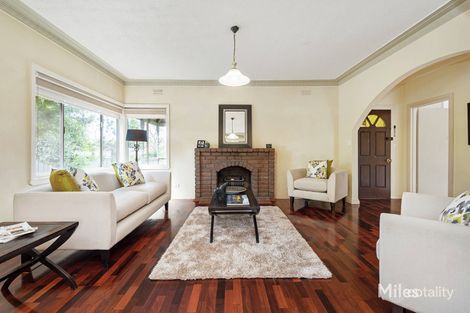 Property photo of 17 Sinclair Crescent Macleod VIC 3085