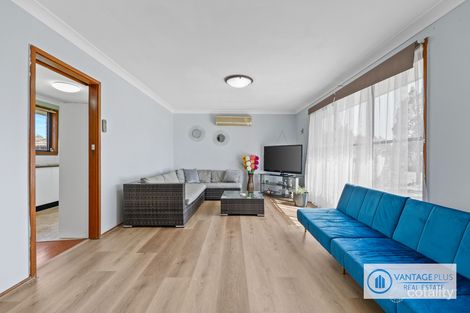 Property photo of 6 Spinebill Place Ingleburn NSW 2565