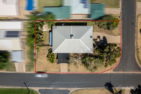 Property photo of 41 Staal Crescent Emerald QLD 4720