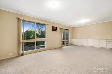 Property photo of 4 Apex Crescent Bulleen VIC 3105