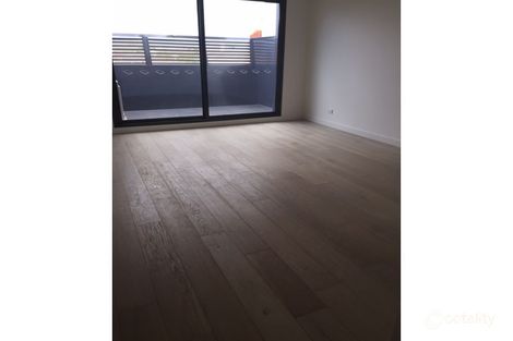Property photo of 205/160 Hotham Street St Kilda East VIC 3183