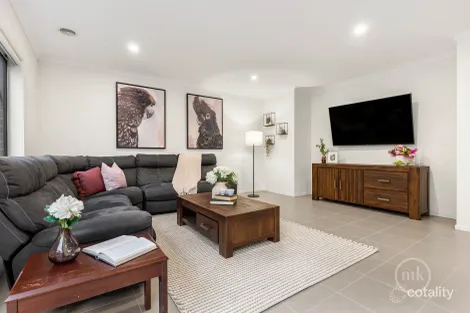 Property photo of 8 Discovery Drive Diamond Creek VIC 3089