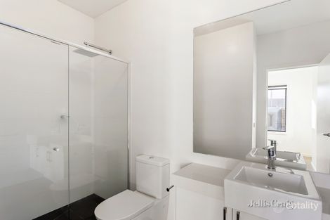 Property photo of 2/36 Frederick Street Doncaster VIC 3108