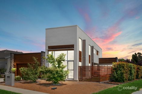 Property photo of 33 Hibberd Crescent Forde ACT 2914