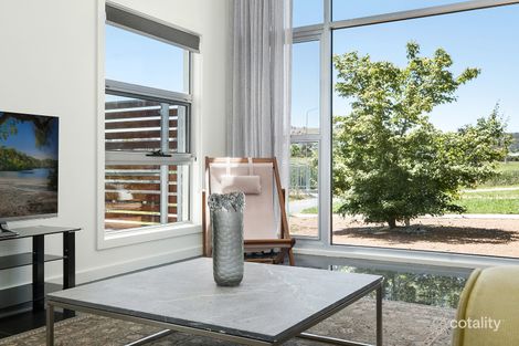 Property photo of 33 Hibberd Crescent Forde ACT 2914